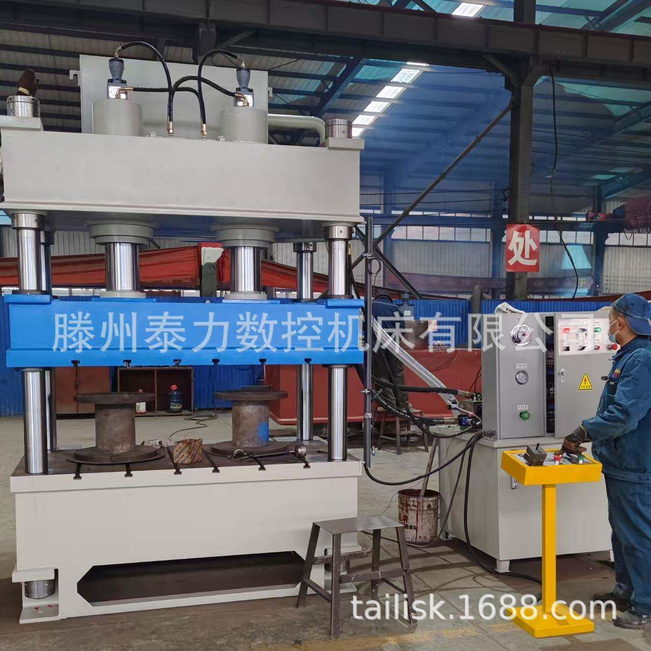 200吨260吨大小台面三梁四柱油压机金属冷加工挤压变形生产设备