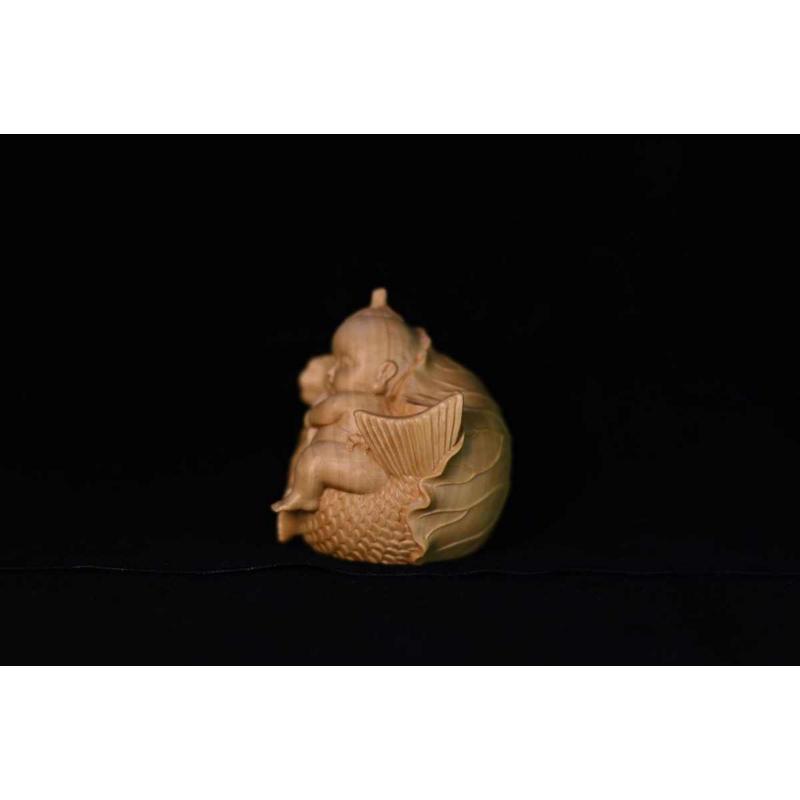 件鱼有余手把木雕连年黄杨木雕抱木雕小孩工艺品小叶摆件