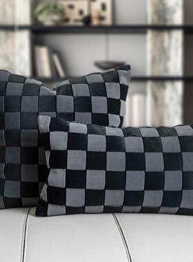 现代简约厅沙发抱枕黑灰绒色面棋客盘KIQ格腰枕式轻奢酒店靠意枕