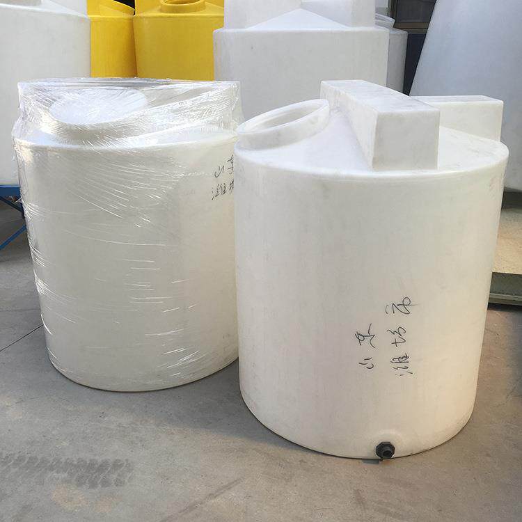 邹城市厂家直销2吨搅拌桶500升洗洁精锥底搅拌桶溶药罐印染颜料桶 - 实物图
