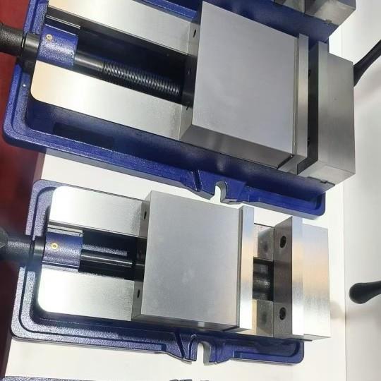 重型铣床角固式虎钳6寸QM16160精密机用平口钳CNC加工中心钳