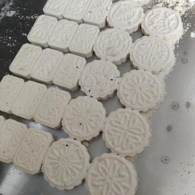 杂粮薏点米糕花机器 薏米糕型RAH成机形状纹可选 糕压块机压力可