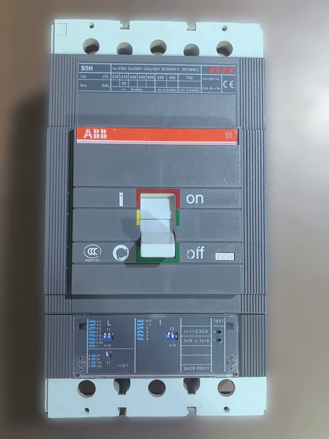 ABB塑壳断路器S5H 630A 3P