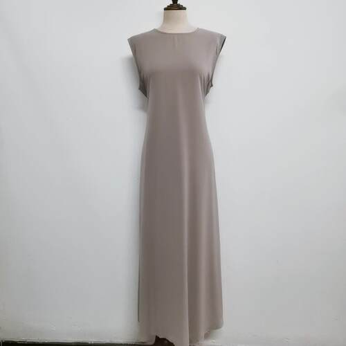 Skinny dress inner outfit