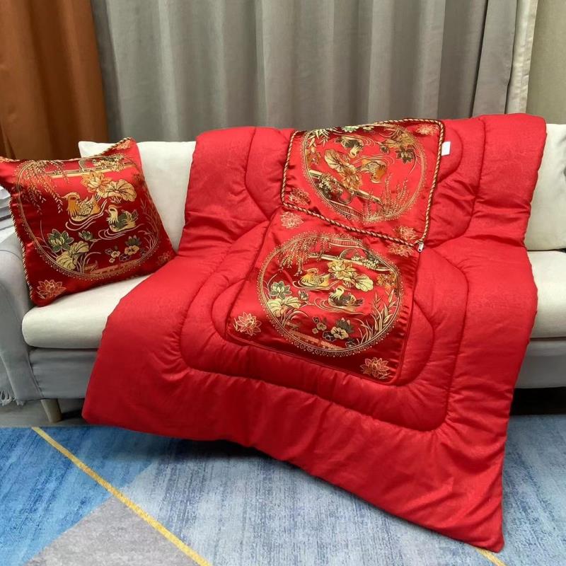 正品中式用抱枕被子双面品结婚寿宴礼公靠垫被办室午休被车载两枕