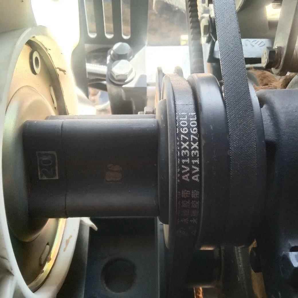 东方红 354 400 404 504 拖拉机风扇皮带发电机皮带三角带