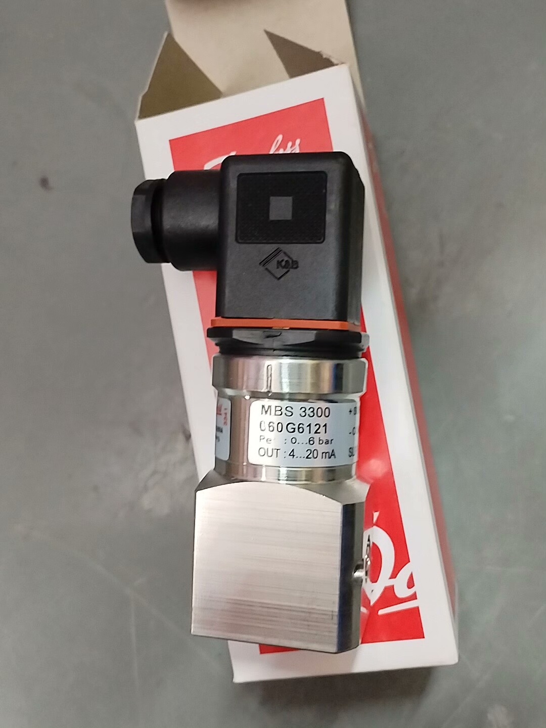 丹佛斯压力传感器060G6121全新原装现货议价