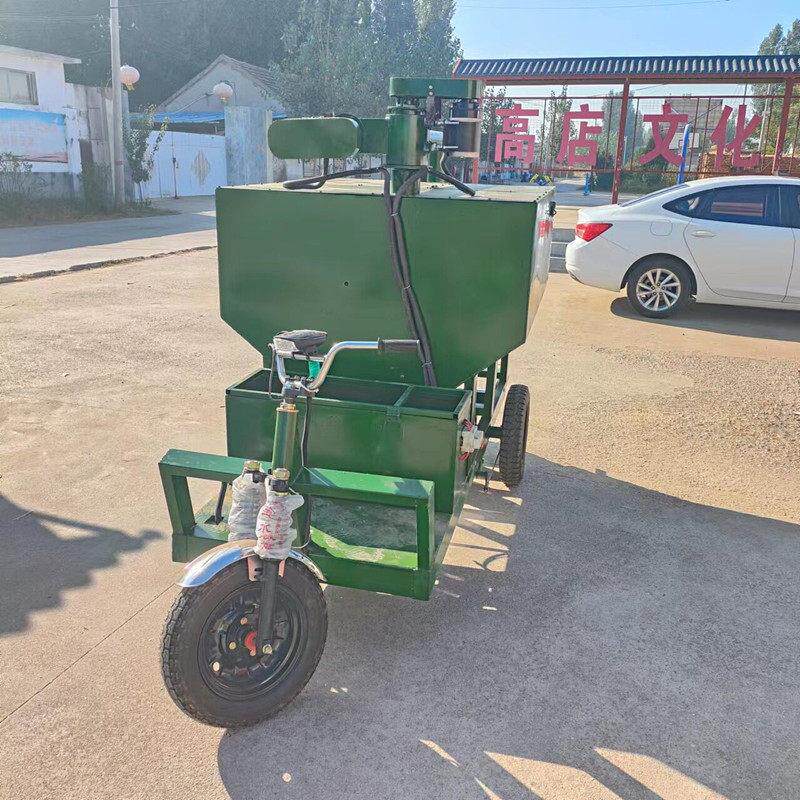 养殖场三轮撒料车牛羊分料机畜牧养殖牛羊投喂撒料车