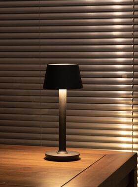 亚马营逊跨境简IRY约创意充电台灯卧室桌面头氛围灯户外露便携式