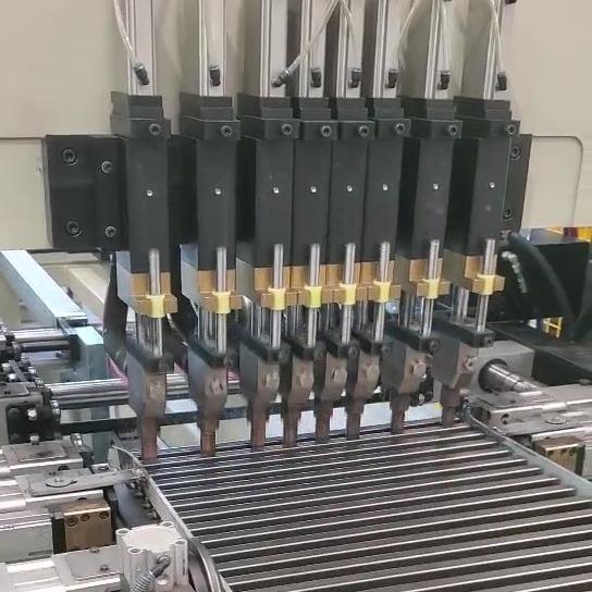 S11/S13/S20/800KVA/1000KVA三相油浸式变压器散热片自动生产线