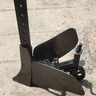 加厚大开沟犁微耕机通用翻土豁地培土带轮可调宽度20-40厘米手扶