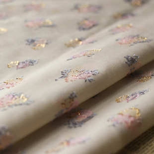 金丝花朵彩色提花面料涤棉纱剪花布半透织金提花纱女装时尚衬衣布