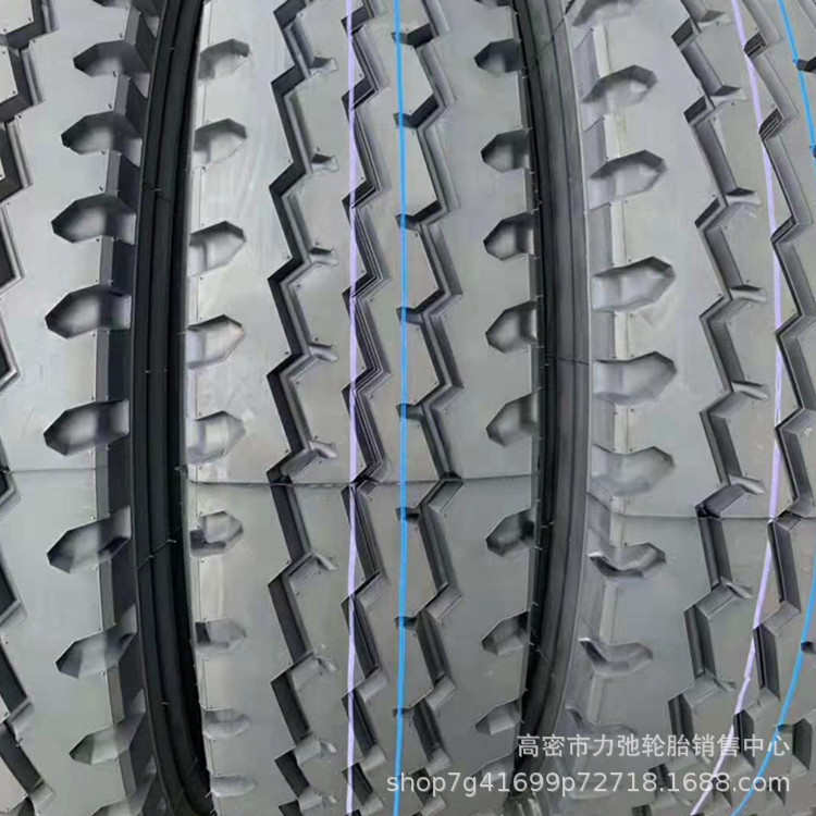 1000R20汽车轮胎钢丝胎货车自卸车轮胎顺花纹加深重载防扎1000r20
