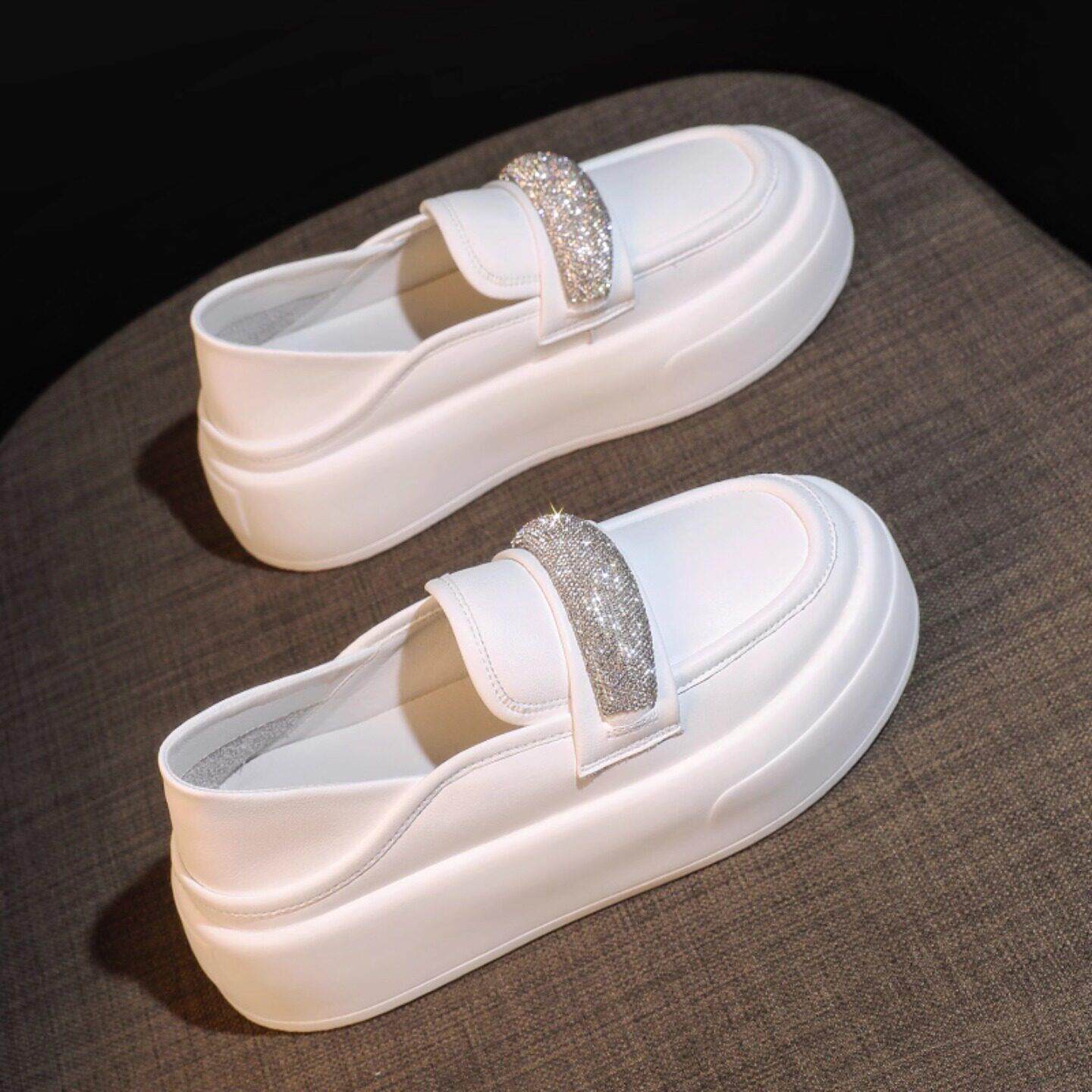 香港乐福鞋女秋季2025新款小白鞋百搭透气白色厚底小皮鞋女鞋单鞋