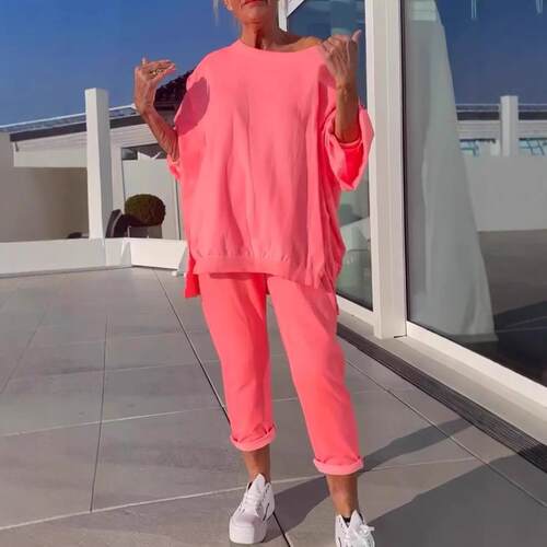 Long sleeved top, sports pants set for women
