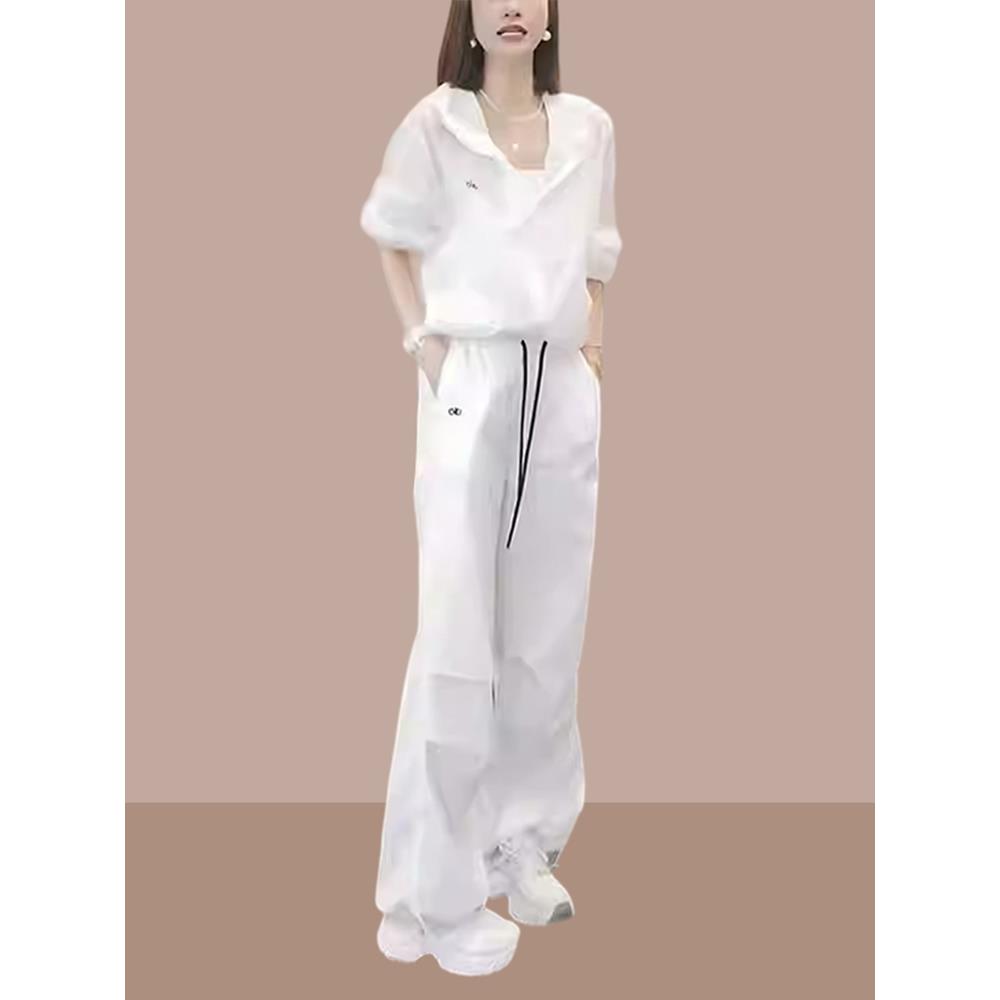 欧洲站白色休闲运动套装女2025年夏季简约连帽冲锋衣抽绳裤两件套