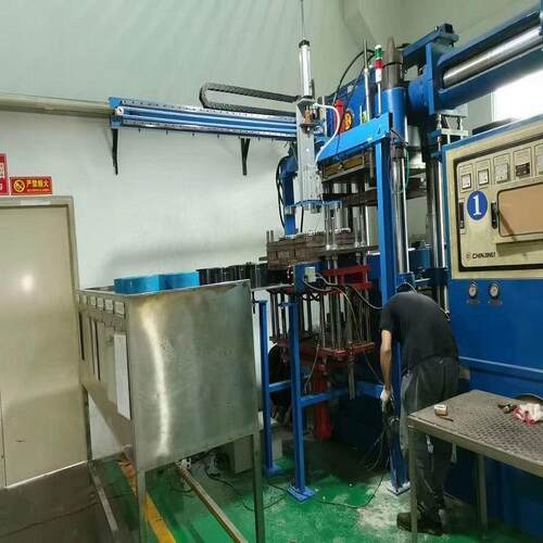 注塑机机械手冲床机械手注塑机自动下下料冲床自动上下料机械