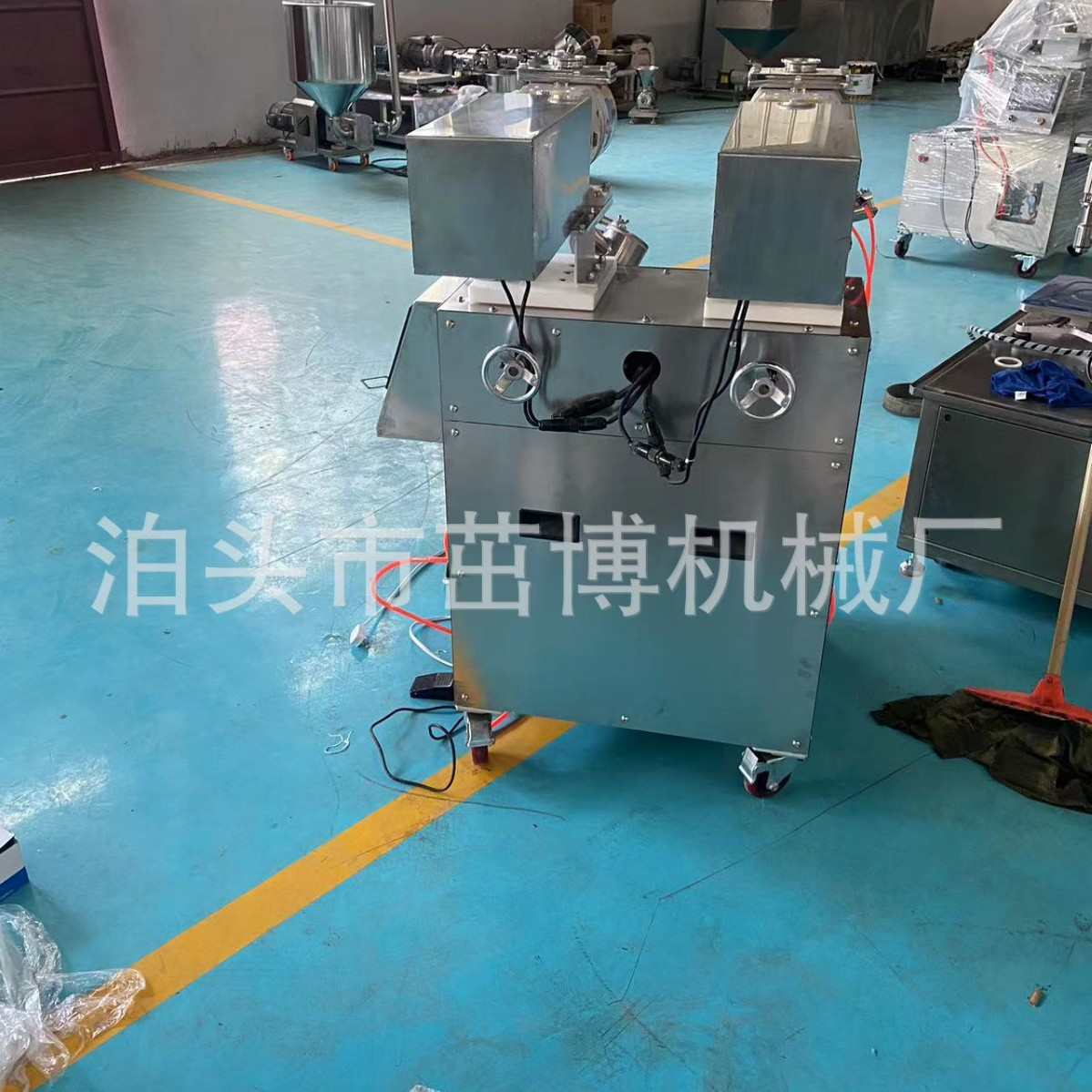 伺服转子泵罐装机食品灌装机奶油包装设备黄油烘焙计量涂抹机