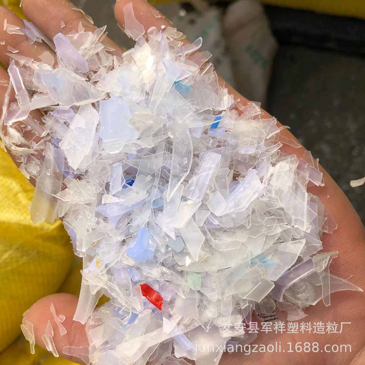 厂家供应 透明水果筐 荔枝框 粉碎料聚丙烯再生颗粒PP注塑级