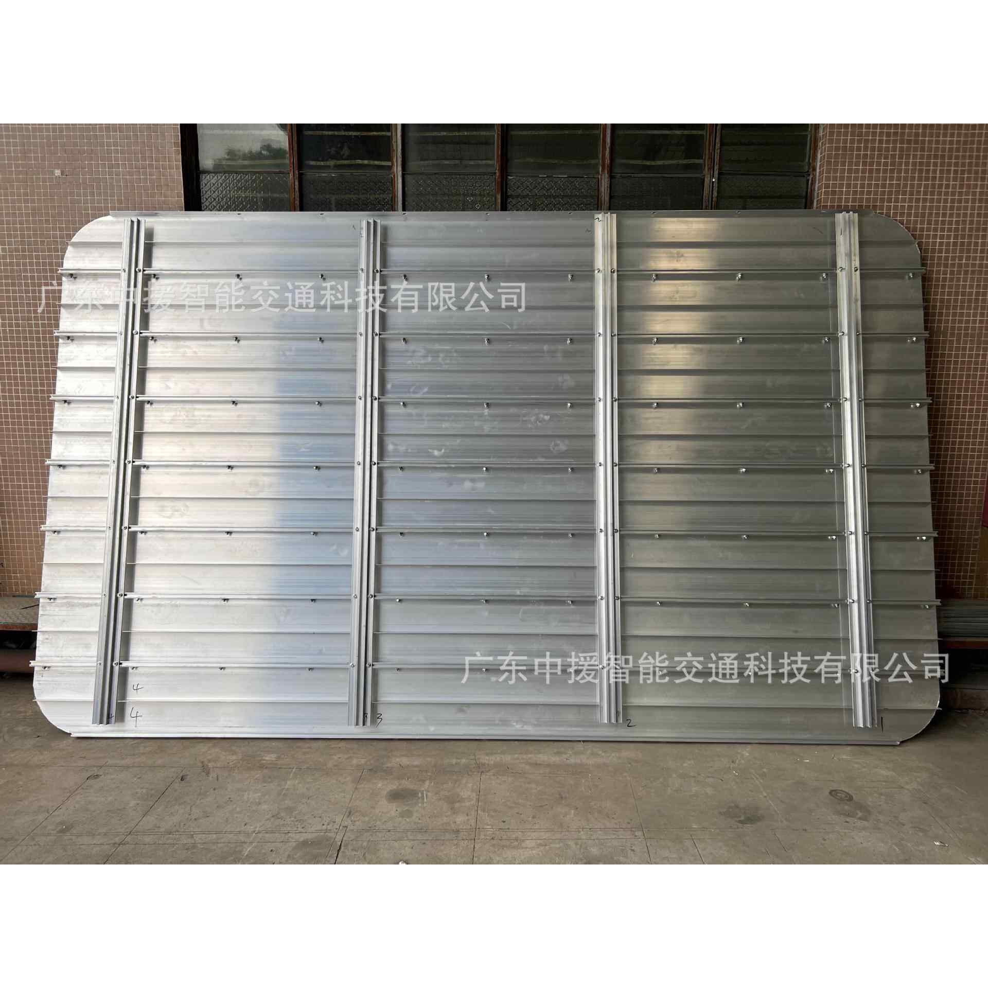深圳卡扣款大型道路标志牌悬臂式交通指路牌铝板反光安全标识牌