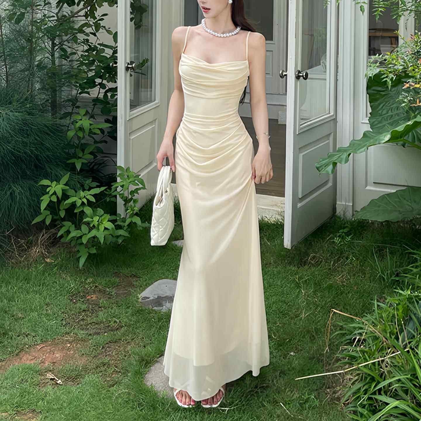 GirlsAt18 性感垂折领吊带洋装女高级气质网纱修身度假礼服长裙
