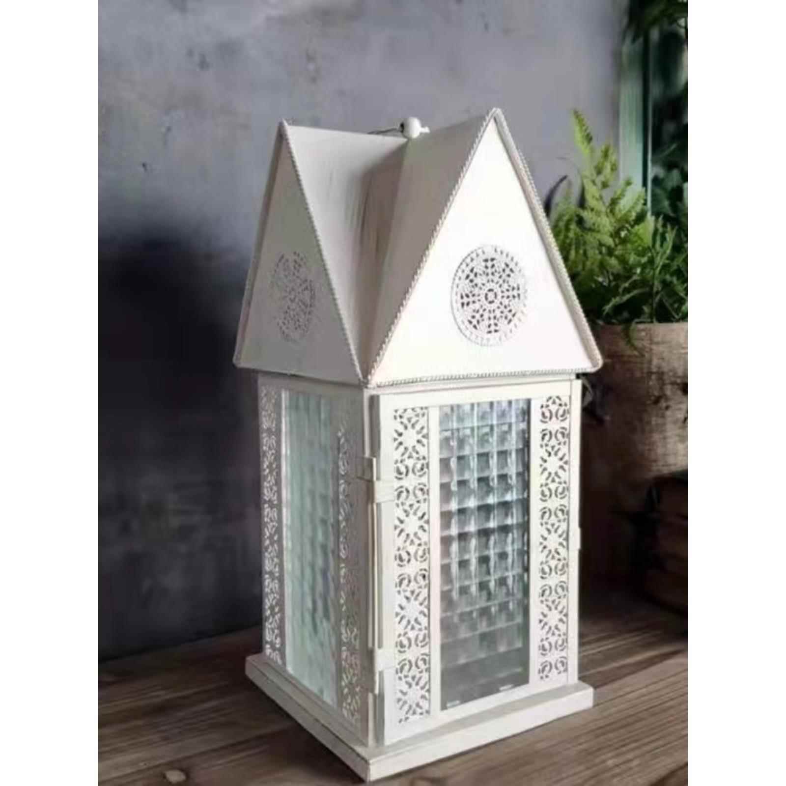 包邮欧式复古童话里的小屋镂空铁艺花园家居装饰品风灯烛台摆件