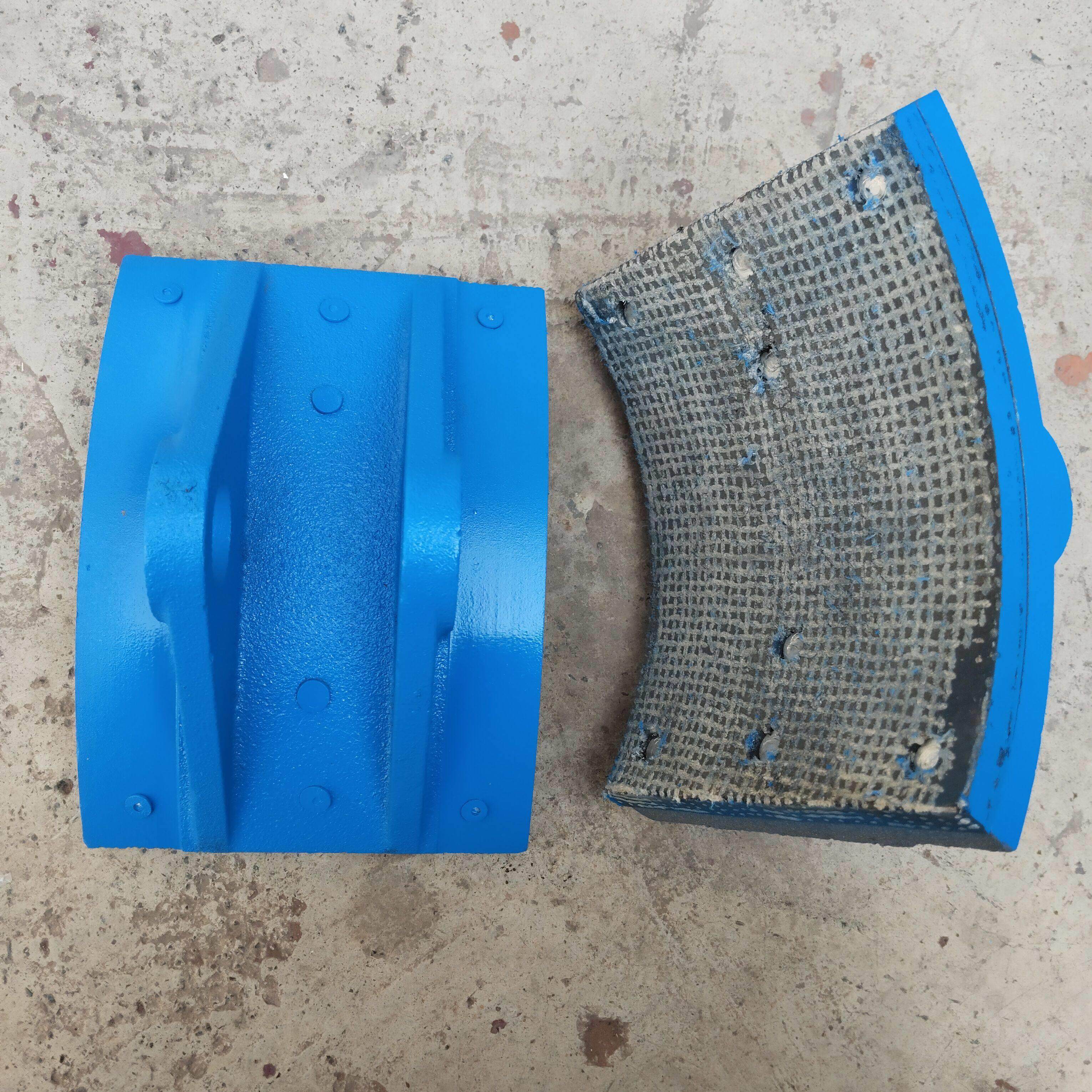 制动器瓦块 起重机电力液压YWZ300铆钉式刹车块 抱闸瓦刹瓦