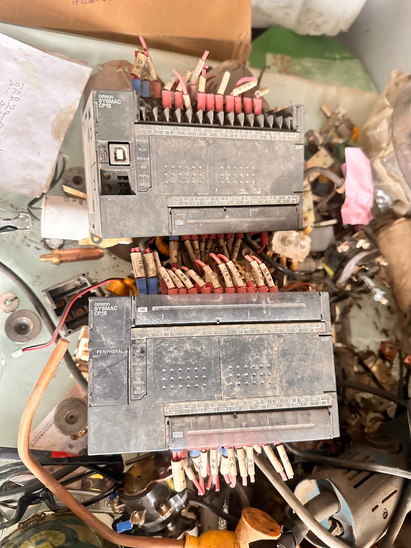 欧姆龙plc两台200