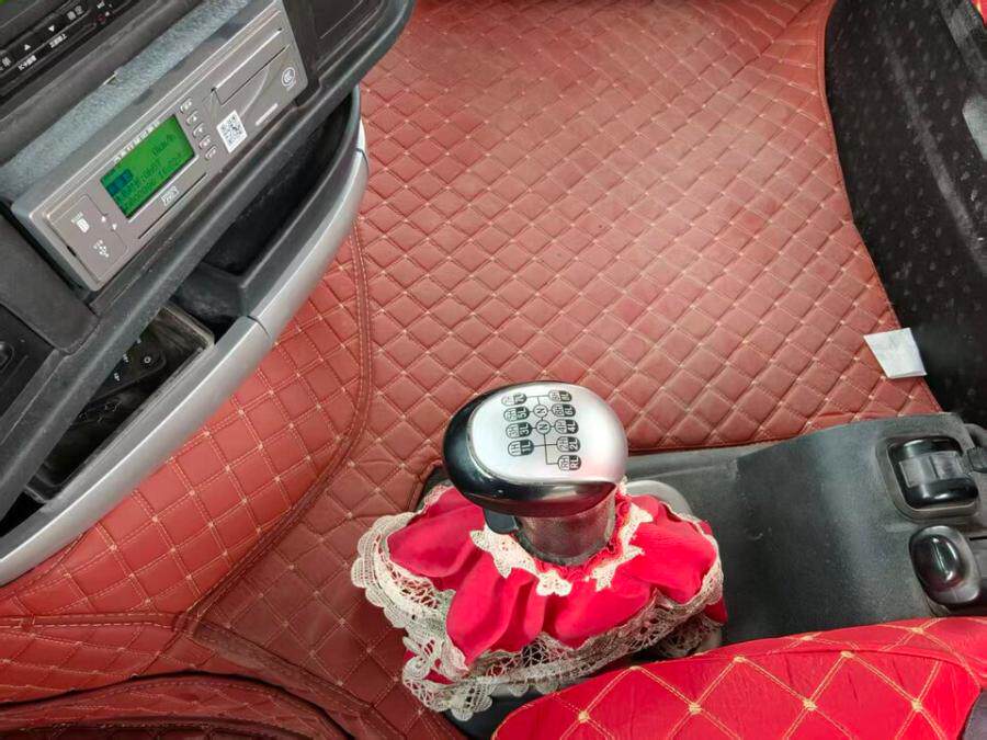 4月17日菏泽市重汽豪沃半挂牵引车一台网络拍卖公告