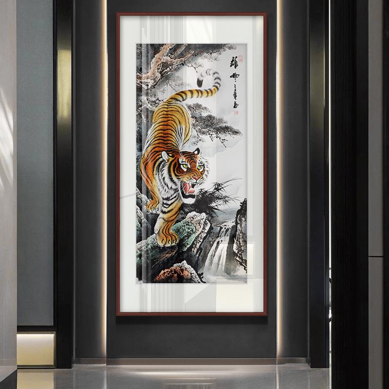 猛虎上山图挂画国画玄关装饰画走廊尽头挂画竖版背景墙壁画工笔