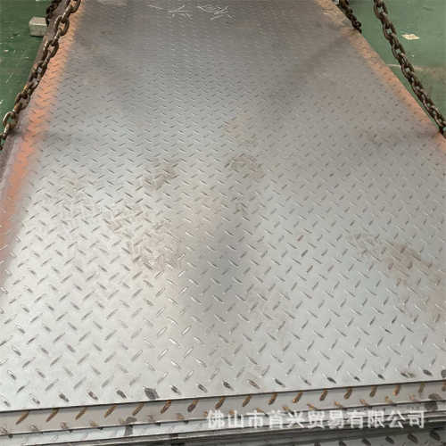 折弯4mm钢板佛山切割防滑纹热镀锌花纹板板花加工热轧板楼梯铁花