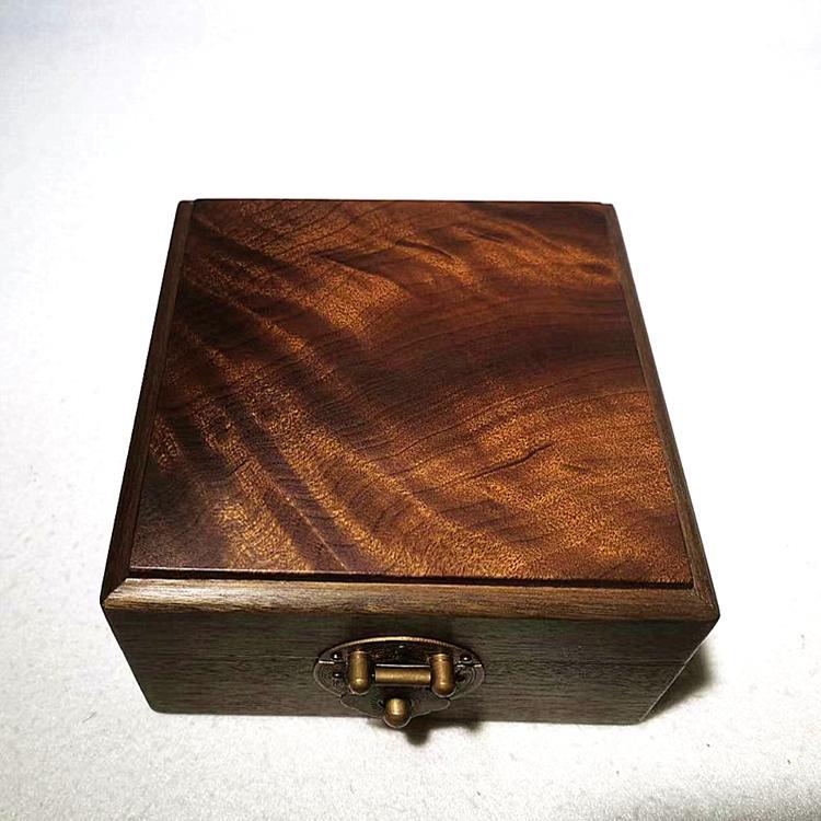 正品阴丝楠木首饰盒复古手手镯金收纳串盒文玩玉器胎毛收沉藏礼品