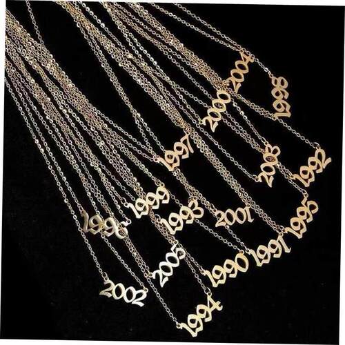 birthday year necklace Womens gift 项链饰品潮流生日配饰