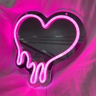 新款 饰灯亚克力镜子灯房间卧室创意舞台灯 霓虹灯爱心镜面装