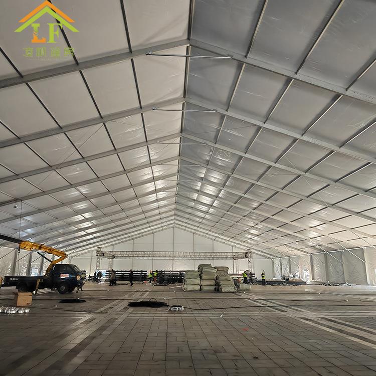 广州恒诺篷房技术有限公司热销蒙古国50x80米人字顶活动商业篷房