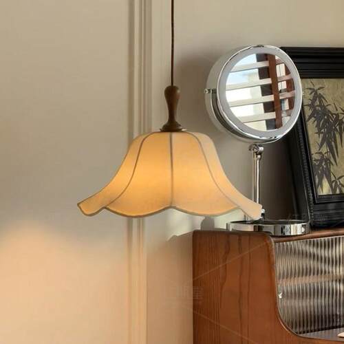 法式中古风卧室印花布艺吊灯餐厅餐桌灯复古实木奶油风简约风灯具