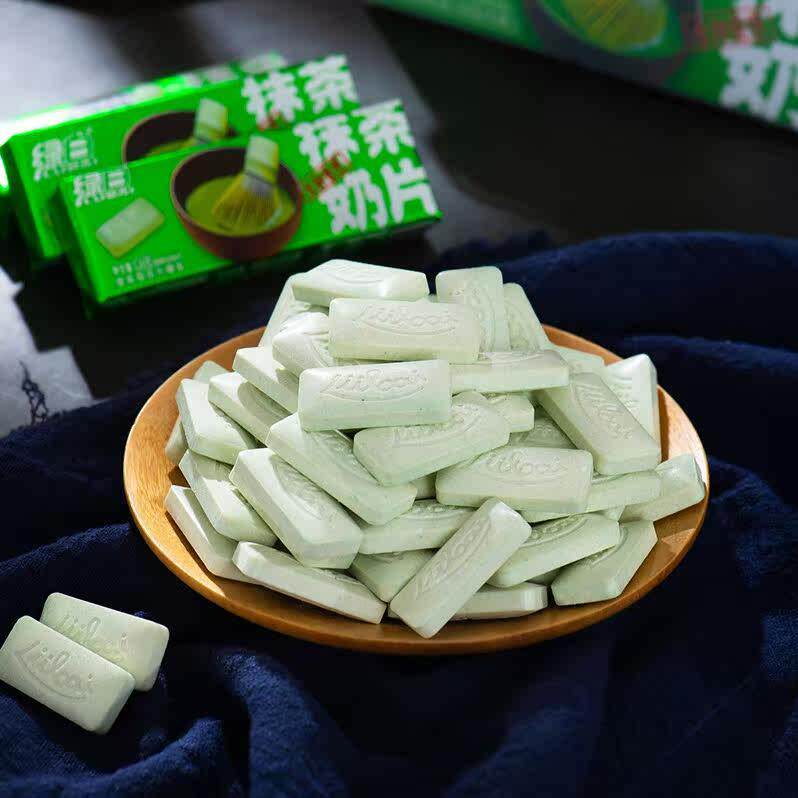 绿白干吃奶片抹茶味原味奶片网红办公室零食糖果小吃条装