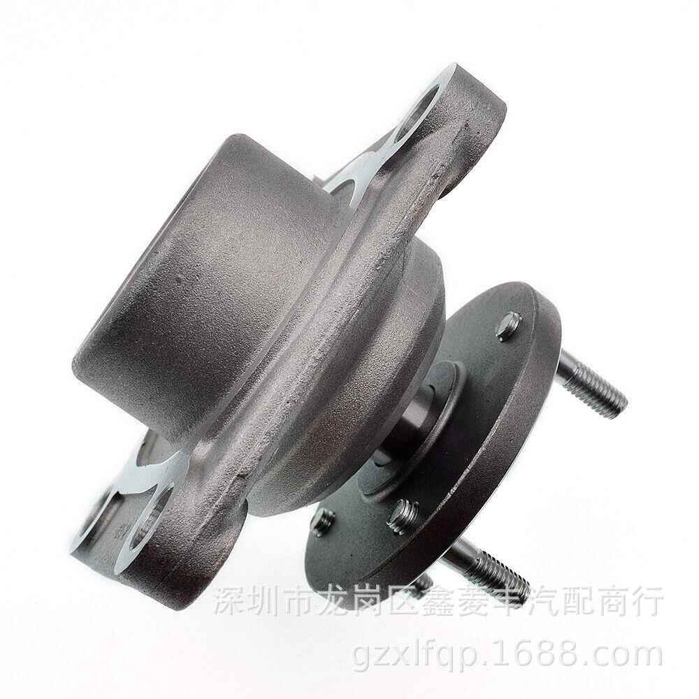 适用于帕杰罗V73/K96汽车发动机水泵支架MD364879