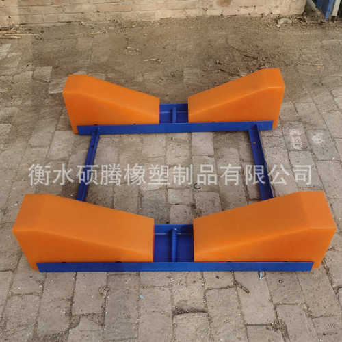 供应  聚氨酯钢卷鞍座 钢卷存放固定聚氨酯垫块 聚氨酯固定鞍座