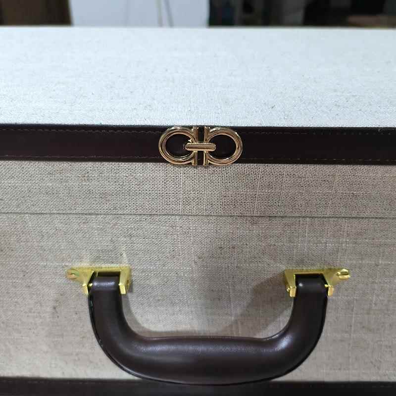 现代简皮质手提箱样板房帽间收纳盒软823装约居家饰品摆衣件装饰