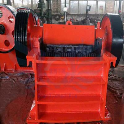 白云石挤扁锰钢圾衬板牙板颚PZH式石破料粉碎机 建e筑垃p46鄂碎设