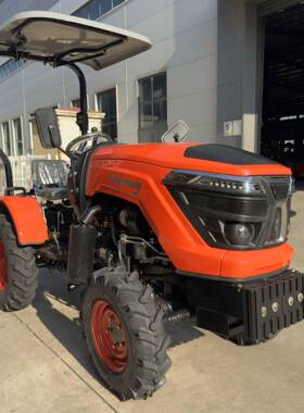 拖拉机橙色机身新款多功能四驱旋耕开沟回填起垄农用四轮耕地机