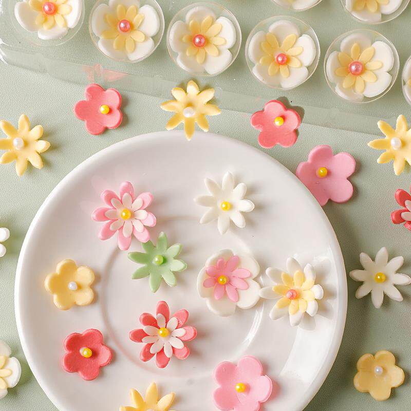 翻糖小花巧克力蛋糕装饰生日甜品慕斯西点装饰插件花朵烘焙可食用