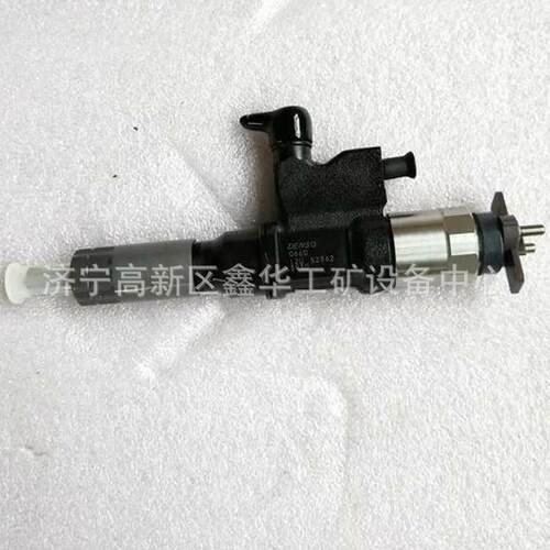 发动机配件喷油器095000-9800 0950009800喷油嘴 8-98219181-0
