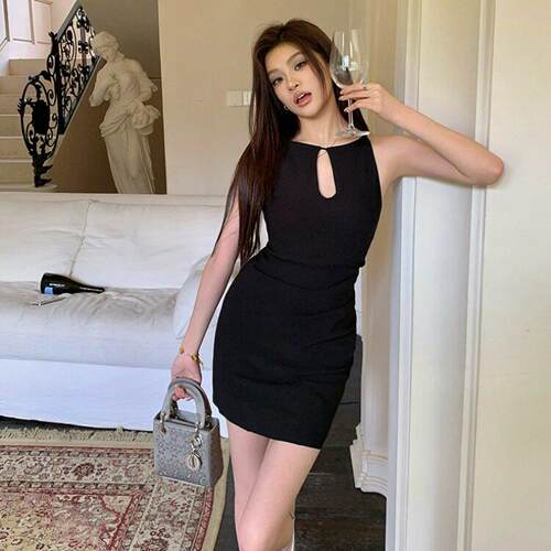 2025春季新款设计感镂空无袖修身洋装女肯豆性感辣妹包臀短裙子