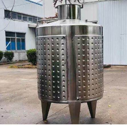 供应304不锈钢牛奶厂酒厂用发酵设备不锈钢乳品果酒液体发酵罐
