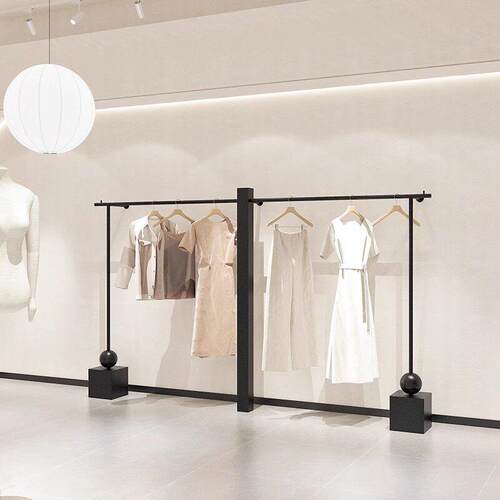 服装店展示架上墙黑色壁挂式陈列架女装店专用货架男装店挂衣架子