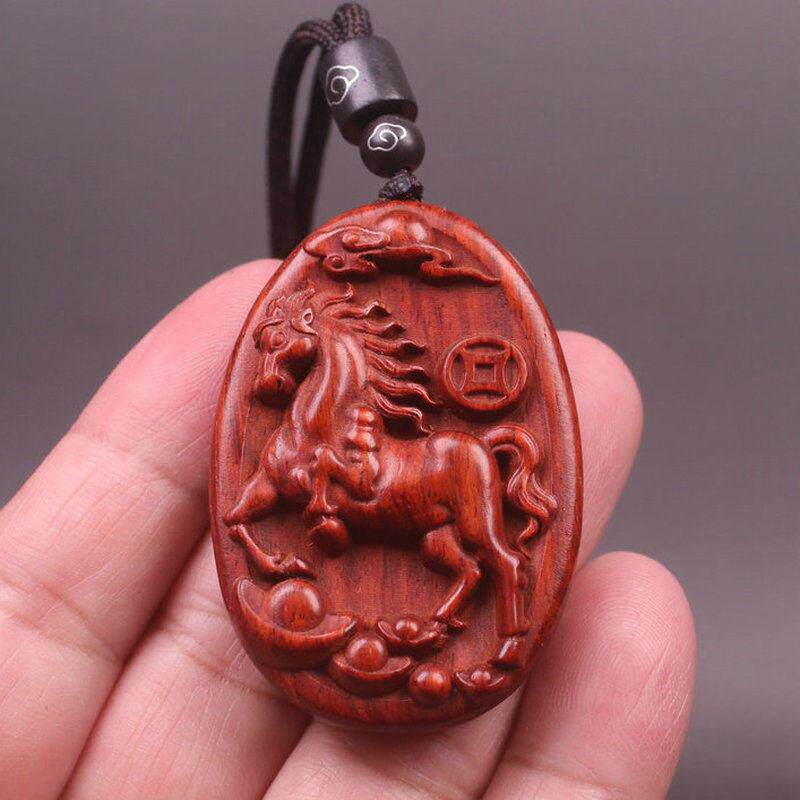 印度小叶紫檀红木挂牌十二生肖动物木雕圆形马吊坠项炼吊坠钥匙扣