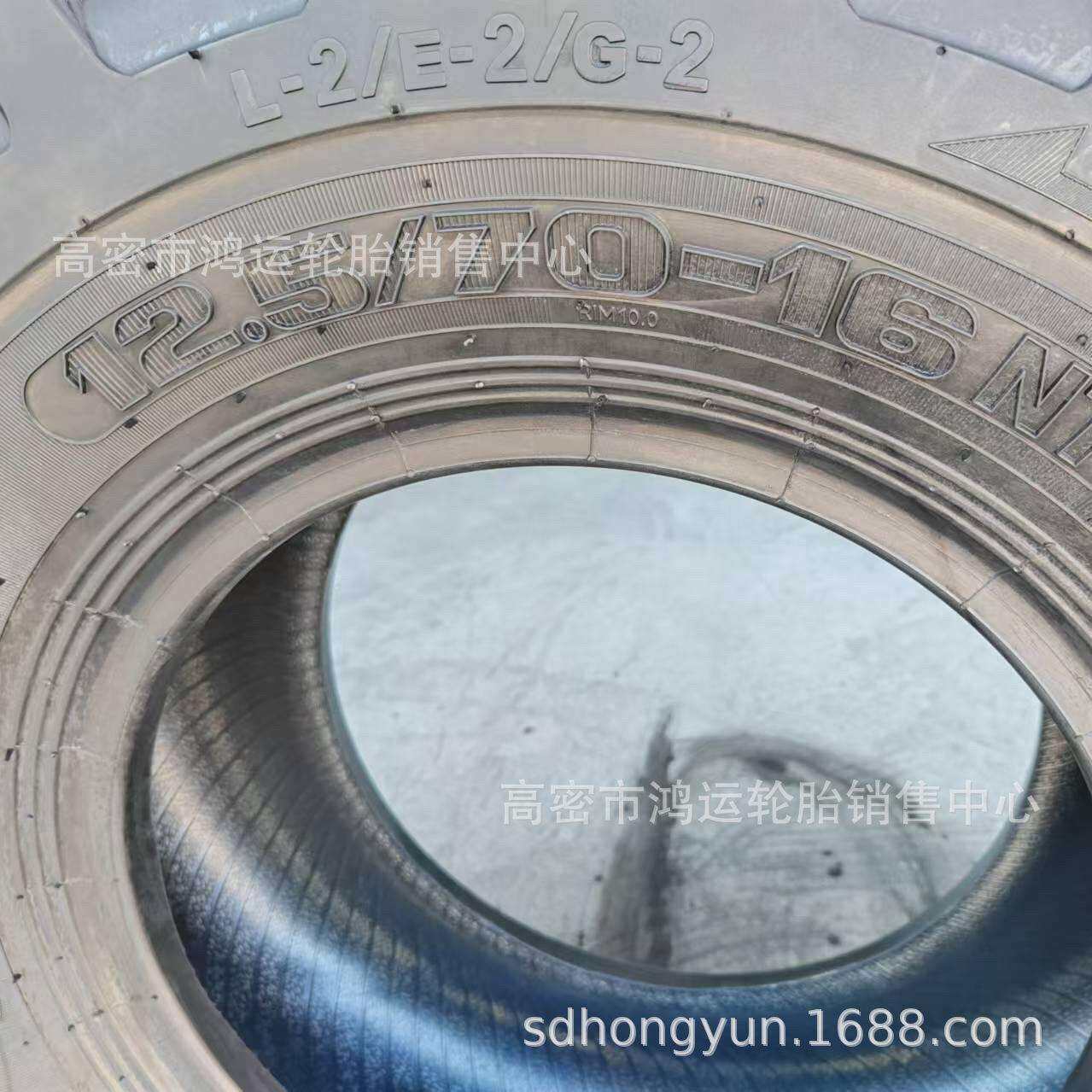 12.5/70-16 15.5/60-18 17.5/65-20 G-2/L-2花纹平地机挖掘机轮胎