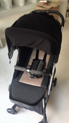 YUYU悠悠第六代和第8代有什么区别?YUYU悠悠第8代轻便婴儿车怎么样?